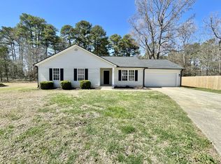 4209 Achilles Dr, Hope Mills, NC 28348