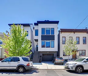 111 Poplar Street