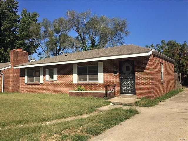1st image of 18 Godier Dr