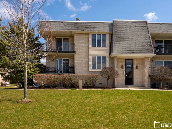 15720 Lake Hills Ct Unit 1N, Orland Park, IL 60462