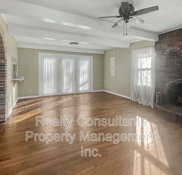 3222 S Elm Eugene St — Photo 32