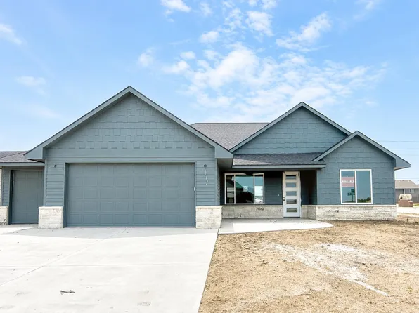 5400 N Toben Ct, Wichita, KS 67226