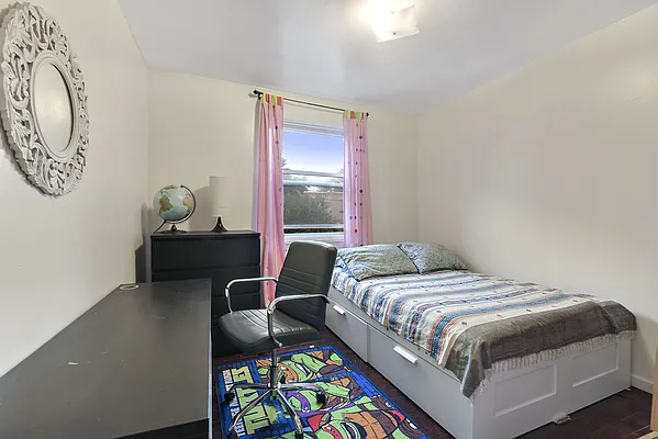 Sold by Re/Max In The City | media 21