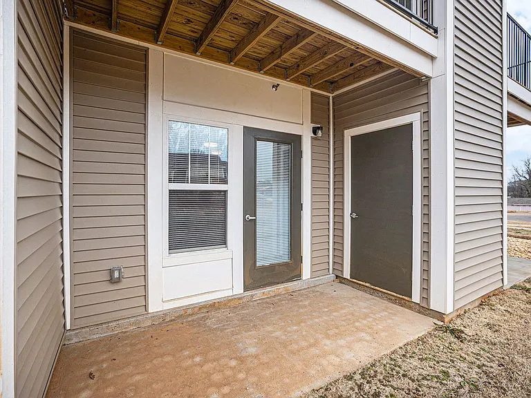 Signature Pointe Apartment Homes — Photo 82
