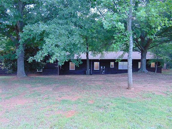 5th image of 1911 Amity Rd