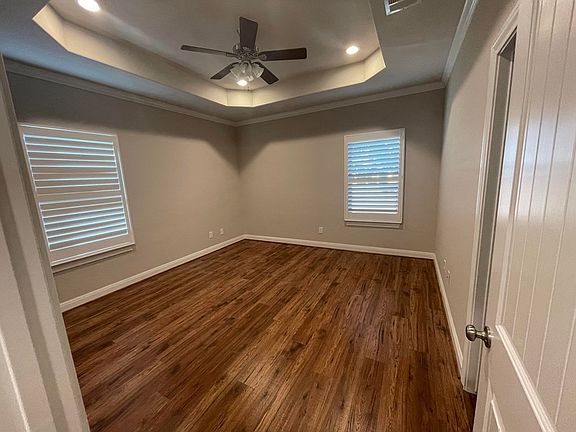 5th image of 741 Darlington Dr