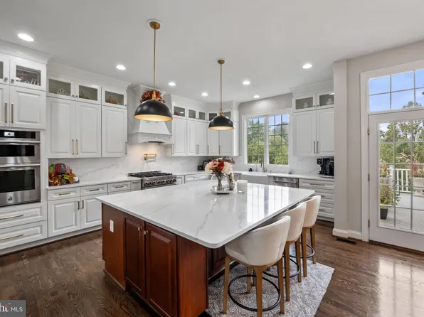 11162 Innsbrook Ct, Ijamsville, MD 21754