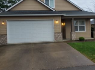 920 Arcadia Dr, Eugene, OR 97401