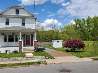 418 N River St, Olyphant, PA 18447