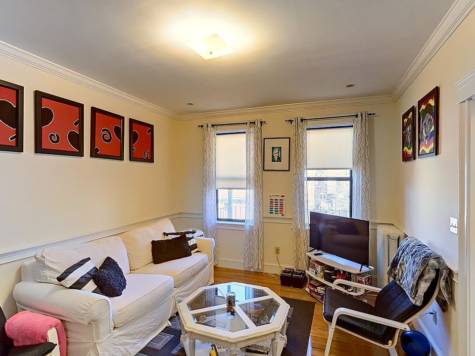1st image of 76 Quint Ave APT 7