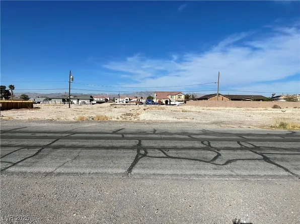 Ernest, North Las Vegas, NV 89032