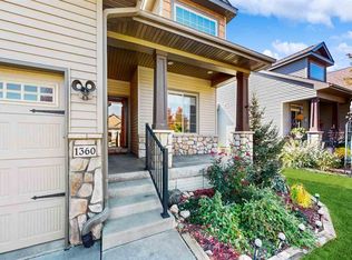 1360 Copper Mountain Dr, North Liberty, IA 52317