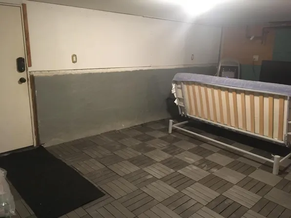 (undisclosed Address), Seattle, WA 98122