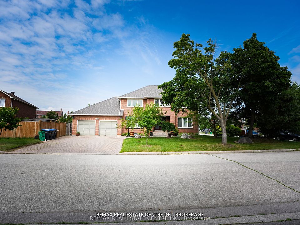 1st image of 4449 Idlewilde Cres