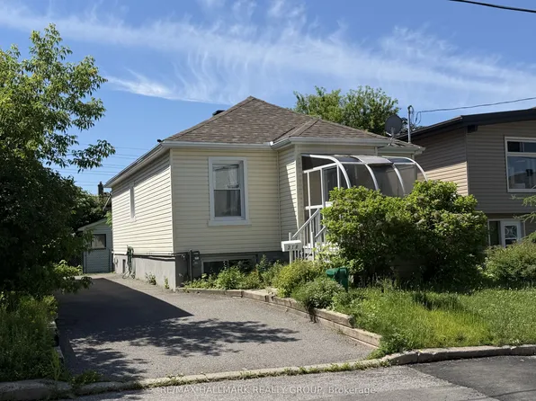 318 Shakespeare St, Ottawa, ON K1L 5M2