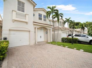 4858 NW 108th Ct, Doral, FL 33178