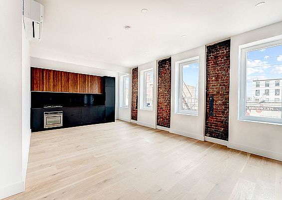 4th image of 253 Van Brunt St #2F