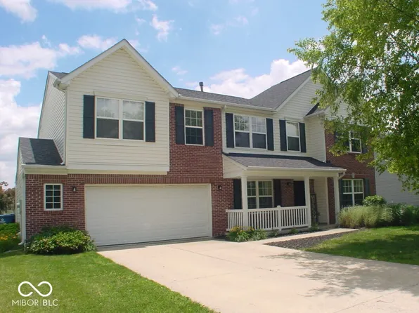 2451 S Woodgrove Way, New Palestine, IN 46163