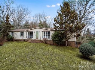 23 Little Austin Ln, Leicester, NC 28748