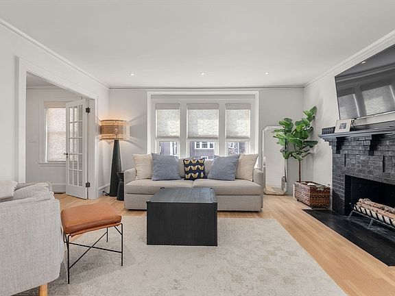 3rd image of 139 Bartlett Ave #1