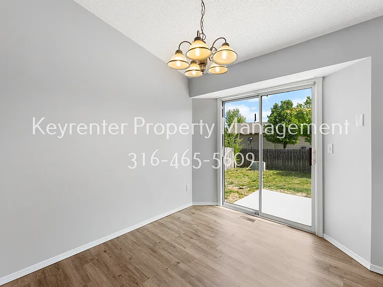 1610 E Summerwood St — Photo 15