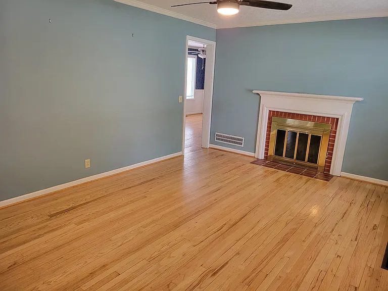 6720 Floyd St — Photo 25