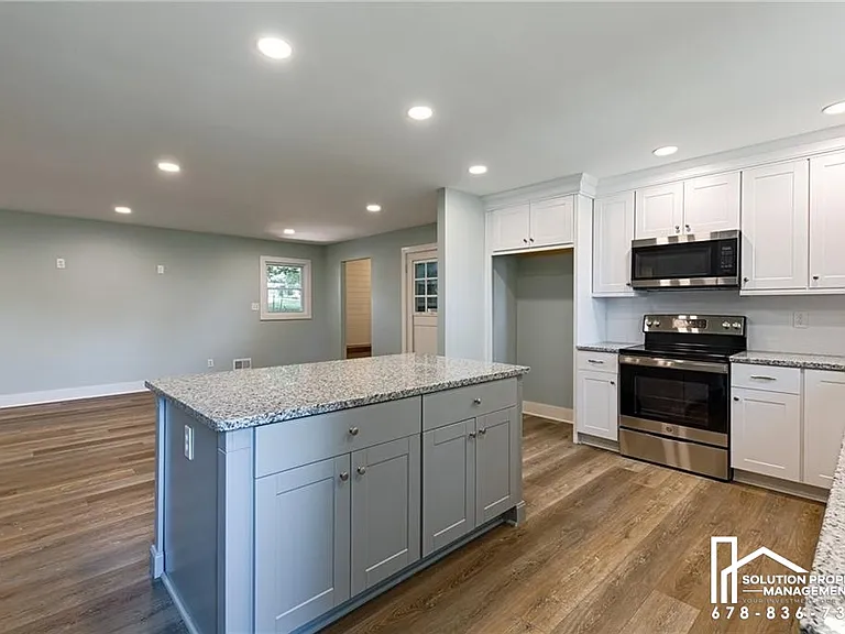 3979 Potomac Dr NW — Photo 7