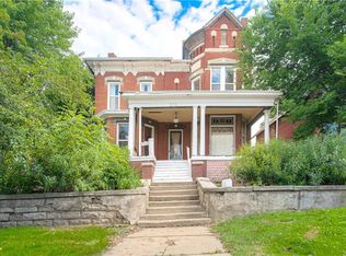 605 Atchison St, Atchison, KS 66002