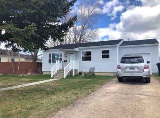 302 Beech Ave, Kemmerer, WY 83101
