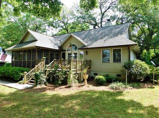 84 Bay Point Rd, Saint Helena Island, SC 29920