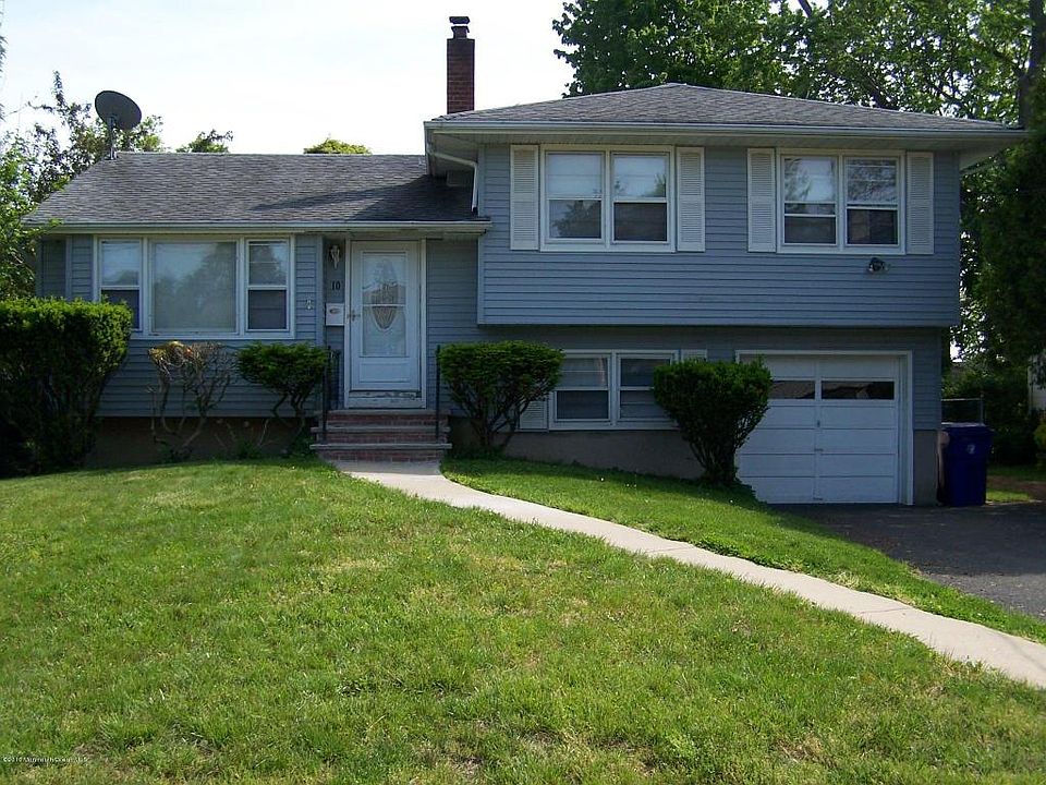 1st image of 10 Ray Dr
