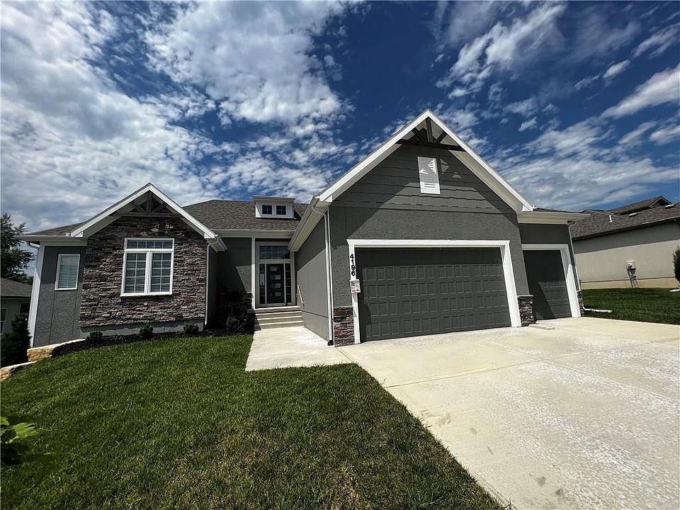 1st image of 4196 NE Chapel Manor Dr