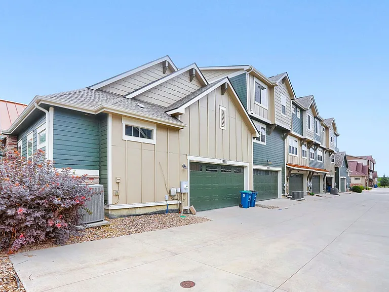 1815 Gallagher Ln — Photo 22