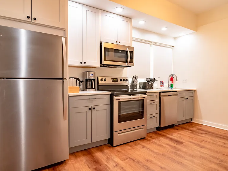 117 E Bellevue Pl #3 — Photo 5