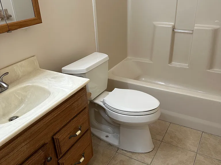 111 Evergreen St #10 — Photo 4
