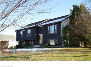 9 Uconn Dr, Bristol, CT 06010