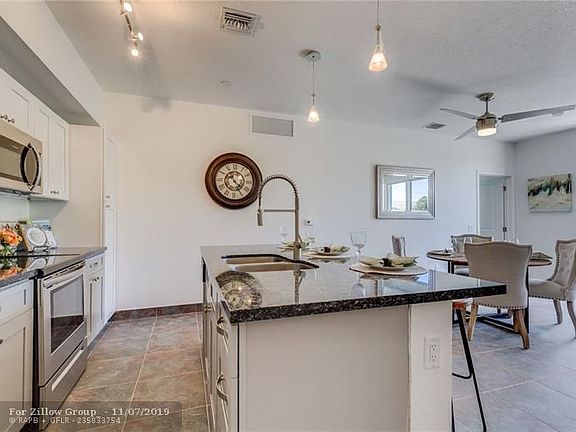 3rd image of 1550 NE 34th Ct APT 3B