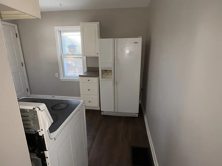 2504 Vendome Dr — Photo 6