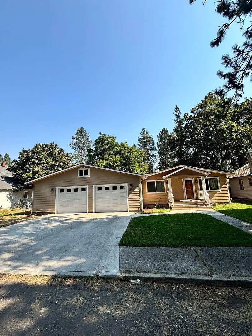 5-Bedroom House available for Rent — Photo 3