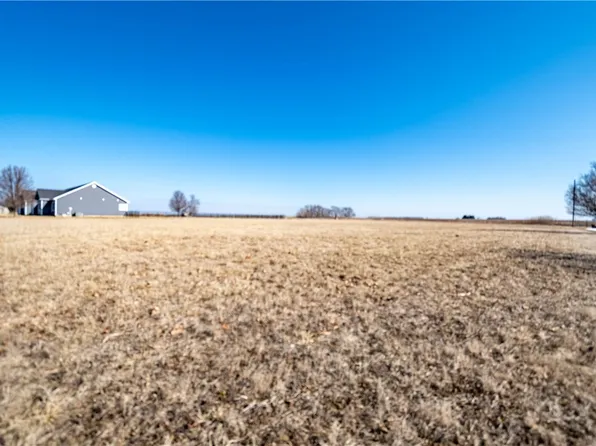 8498 Russell Cir, Dalton City, IL 61925