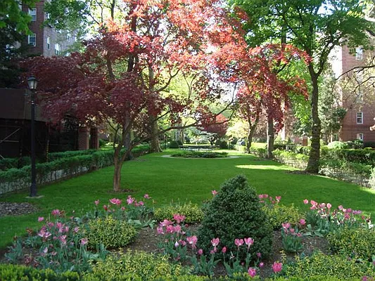 Sold by Benjamin Realty Since 1980 | media 22