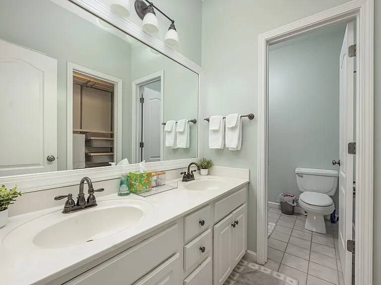 13704 Anthea Ln — Photo 7