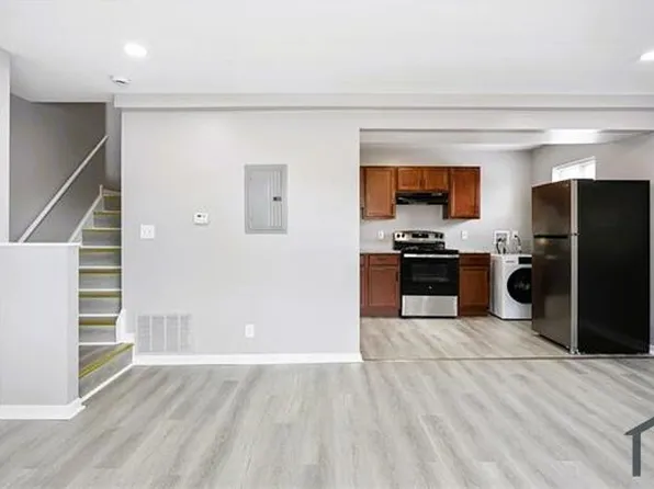 2925 Allendale Rd, Baltimore, MD 21216