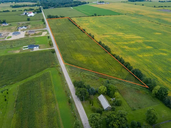 N Henke Rd, Milton, WI 53563