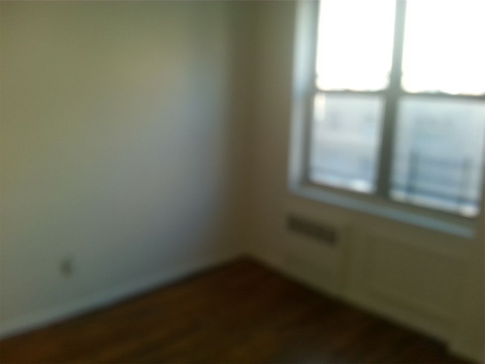 1st image of 10226 85th Ave