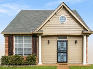1209 Oak Creek Dr, Collierville, TN 38017