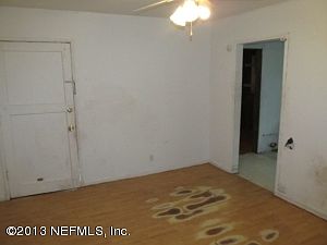 2nd image of 2565 Peach Dr