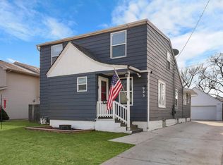 923 83rd St, Kenosha, WI 53143