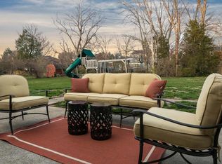 3501 Foxglove Ln, Barbourmeade, KY 40241