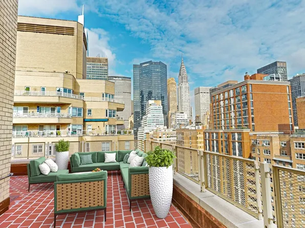 30 Park Avenue image 4 of 27